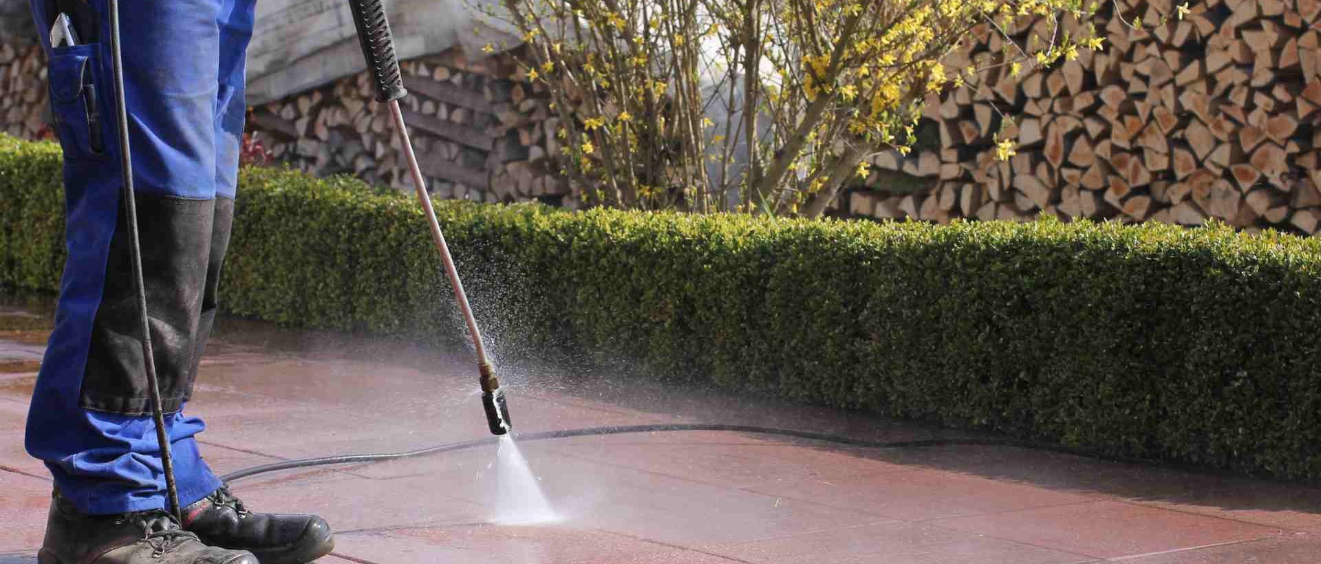 garden maintenance W9